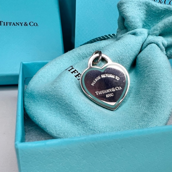 Tiffany & Co. Medium blue border charm. - Picture 2 of 8